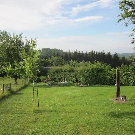 Au Calme En Ardenne 홈스테이 Fauvillers