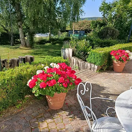 Au Calme En Ardenne 홈스테이 Fauvillers