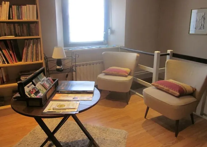 Au Calme En Ardenne 民宿